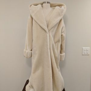 Vintage hooded faux fur coat